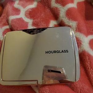 Hourglass Ambient lighting edit 3